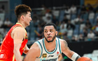 20分大勝，聯(lián)盟第一遭翻盤！雙外援狂砍65分，孫銘徽狀態(tài)不佳。