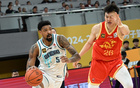 CBA季后賽，廣廈勝青島晉級(jí)四強(qiáng)，胡金秋、楊瀚森表現(xiàn)亮眼。