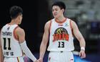CBA名帥子合同終，場均2.9分，獨(dú)立不靠父，超越春江父子。